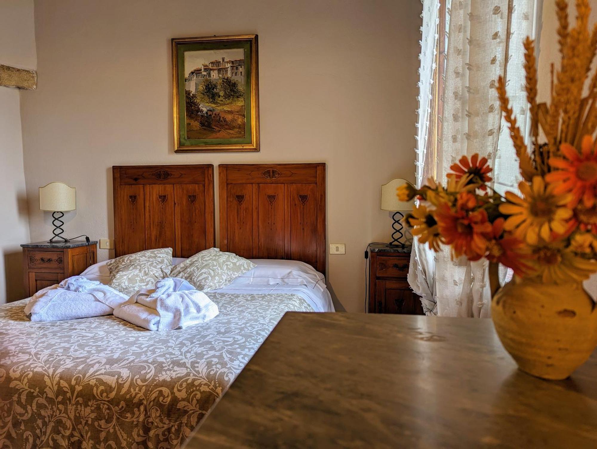 Montepulciano Stazione Sant'Antonio Country Resort מראה חיצוני תמונה