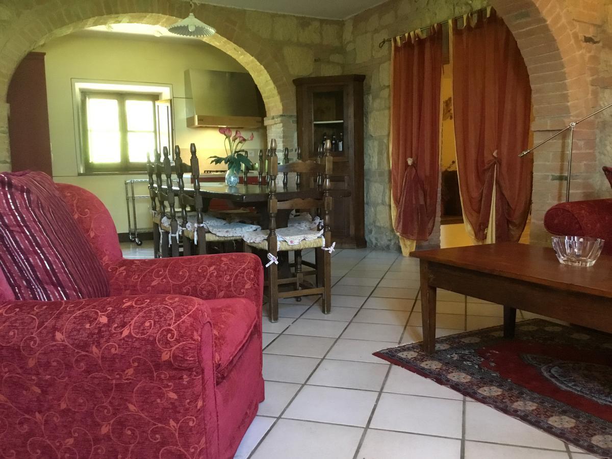 Montepulciano Stazione Sant'Antonio Country Resort מראה חיצוני תמונה